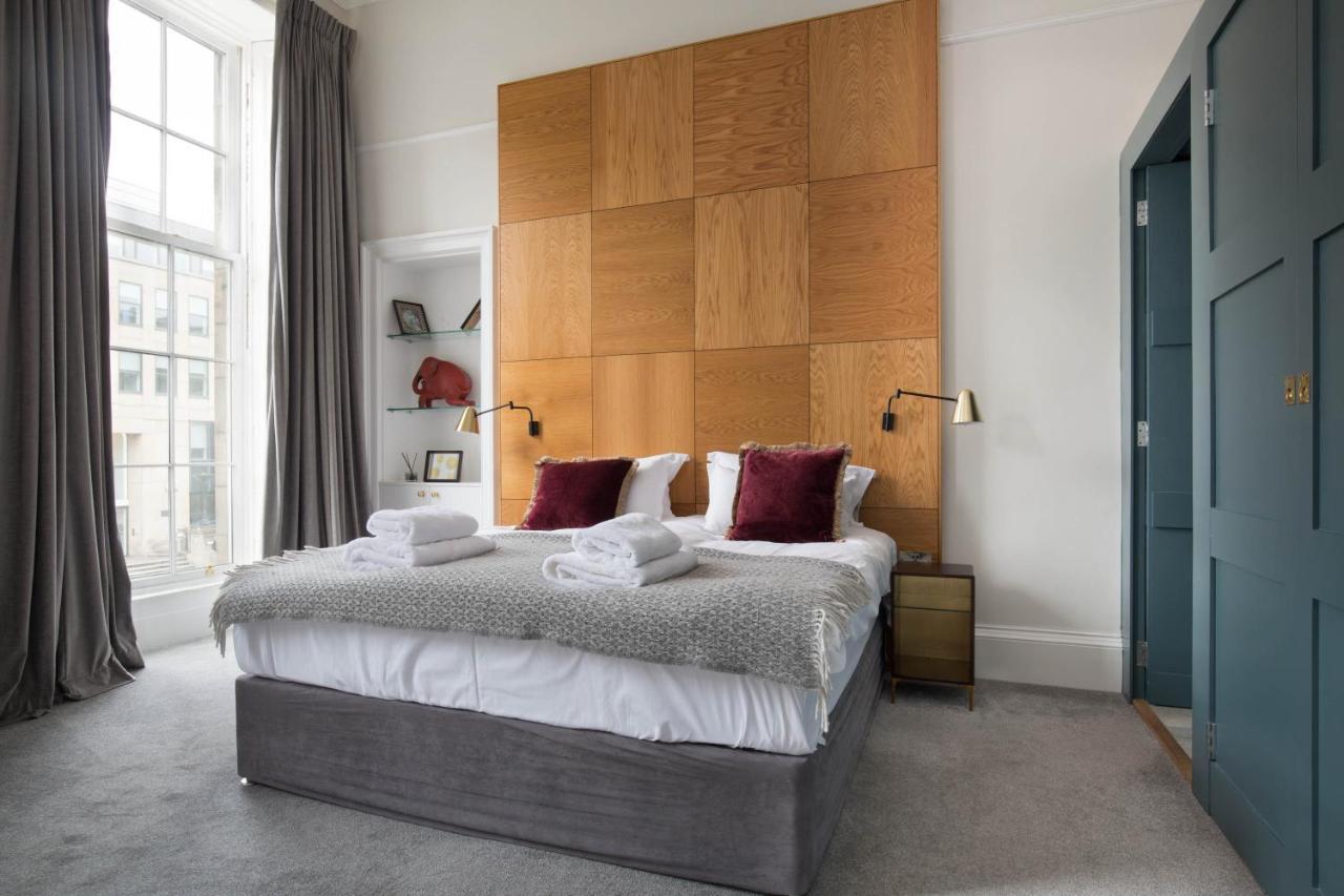 Magnificent Georgian 3-Bedroom Apartment In New Town EDI Exterior photo