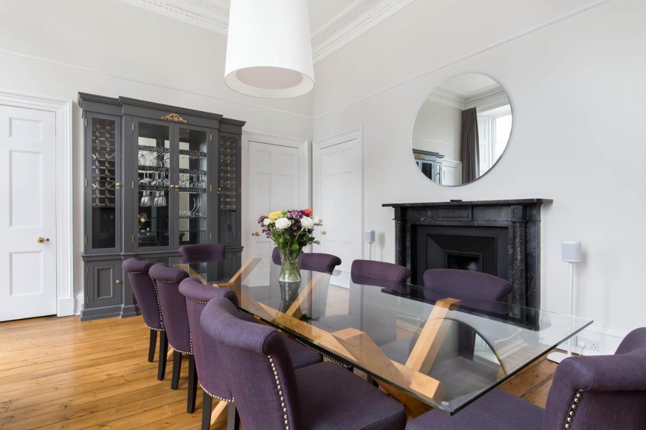 Magnificent Georgian 3-Bedroom Apartment In New Town EDI Exterior photo