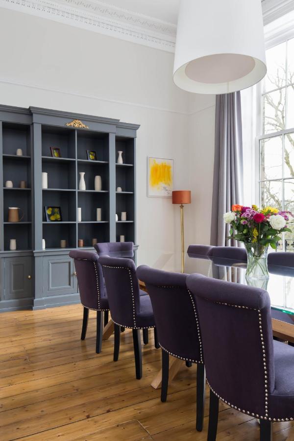 Magnificent Georgian 3-Bedroom Apartment In New Town EDI Exterior photo